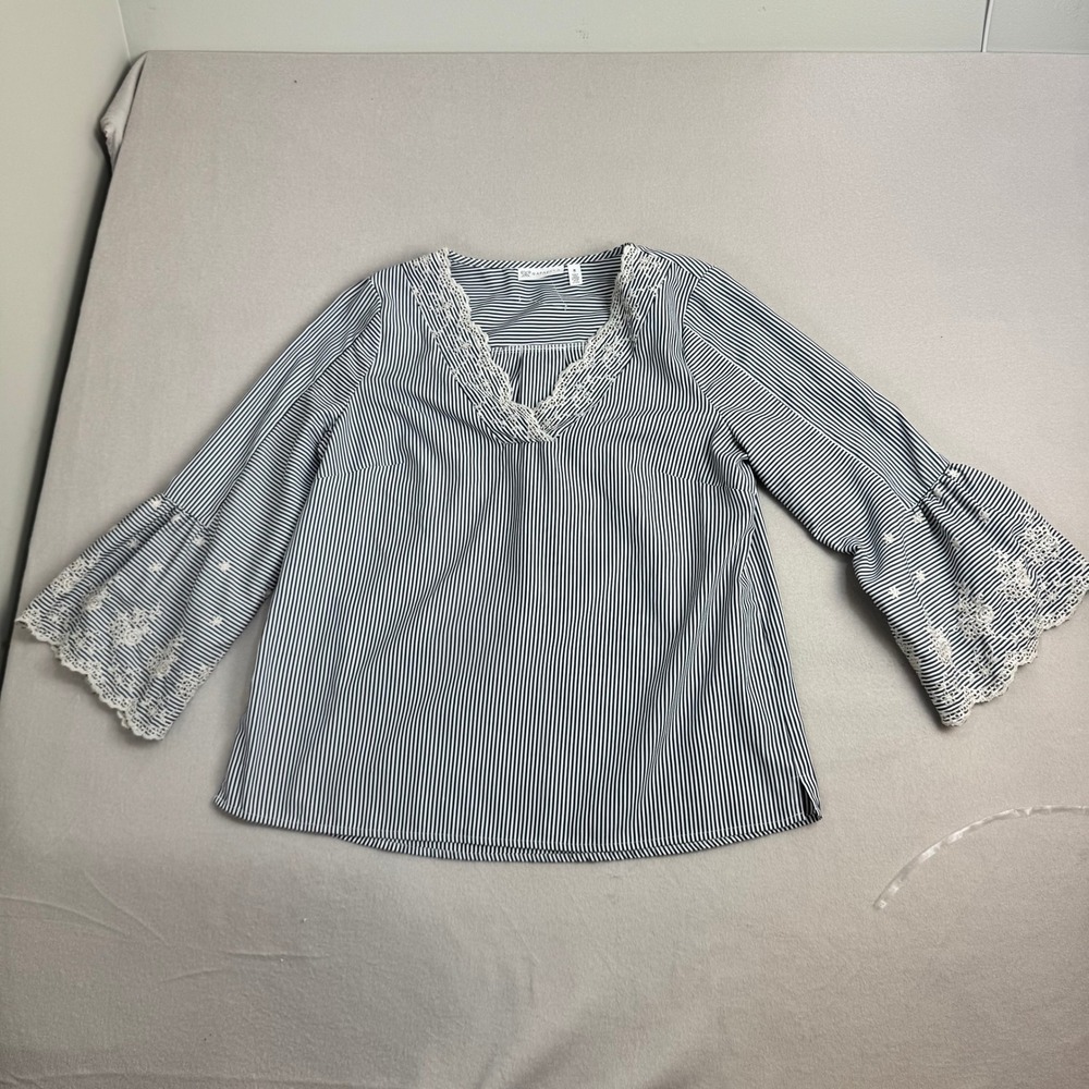 Rafaella Womens Rococo Eyelet Lace Embroidered Bell‎ Sleeve V-Neck Blouse Size M